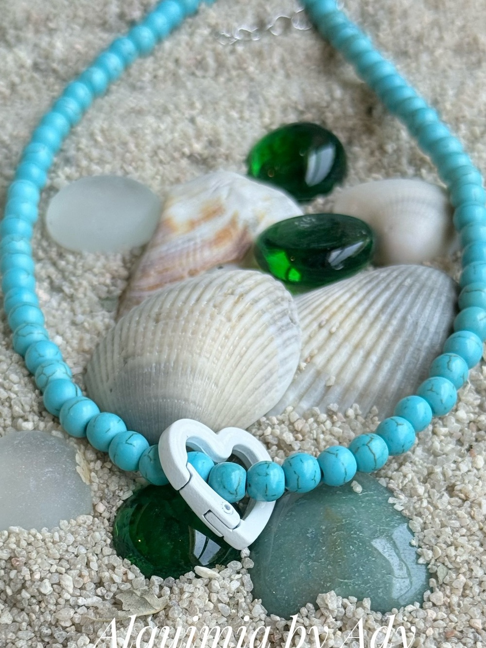 Alquimia Turquoise Beaded Necklace with White Heart Clasp